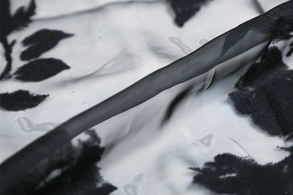 FI2005オーガンジーバラフロッキー(2.黒)