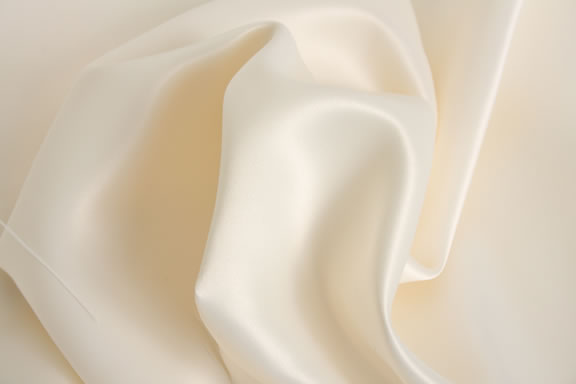 7300広巾サテン(SI.アイボリー)